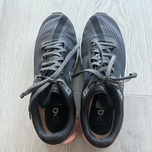 Size 7.5W ON CLOUD Shoes - Black/Grey - Pink/White Sole